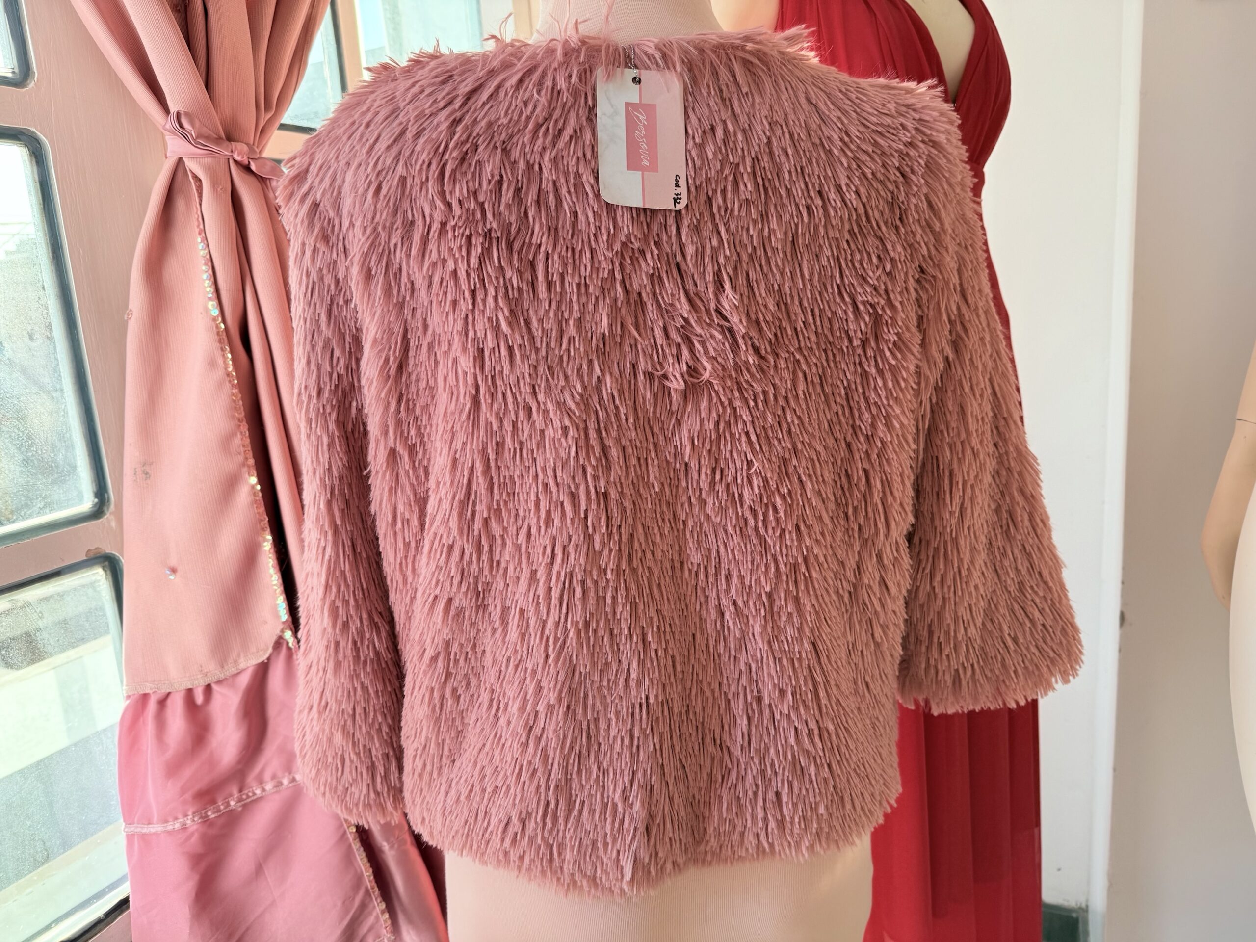 Abrigo Rosa: imagen 2